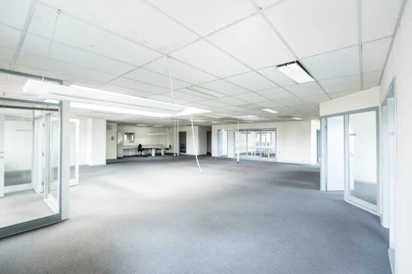 A Step-by-Step Guide to Plan for an Office Remodel 